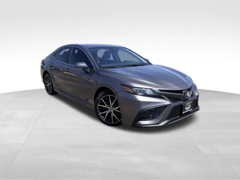 Photos of 2023 Toyota Camry SE for sale in Topeka, KS at Platinum Auto Plaza