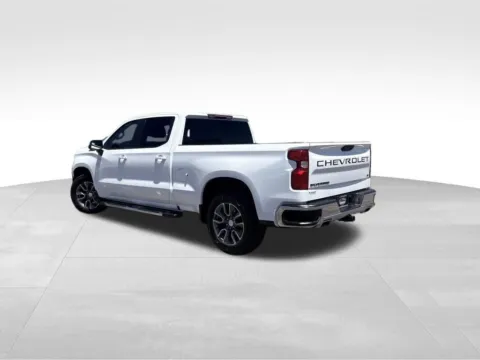 More photos of 2023 Chevrolet Silverado 1500 LT at Platinum Auto Plaza, KS