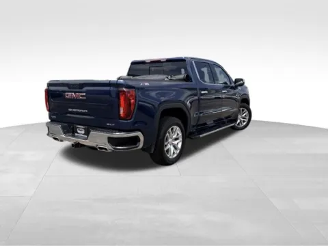More photos of 2021 GMC Sierra 1500 SLT at Platinum Auto Plaza, KS