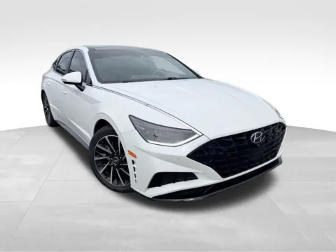 Photos of 2021 Hyundai Sonata Limited for sale in Topeka, KS at Platinum Auto Plaza