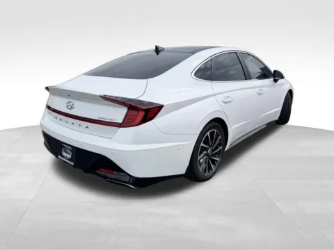 More photos of 2021 Hyundai Sonata Limited at Platinum Auto Plaza, KS