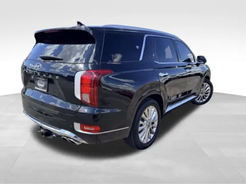More photos of 2020 Hyundai Palisade Limited at Platinum Auto Plaza, KS