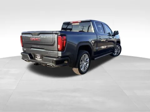 More photos of 2022 GMC Sierra 1500 Limited Denali at Platinum Auto Plaza, KS