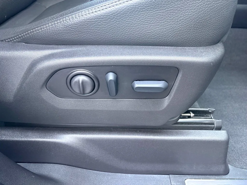 GMC Sierra photo 36