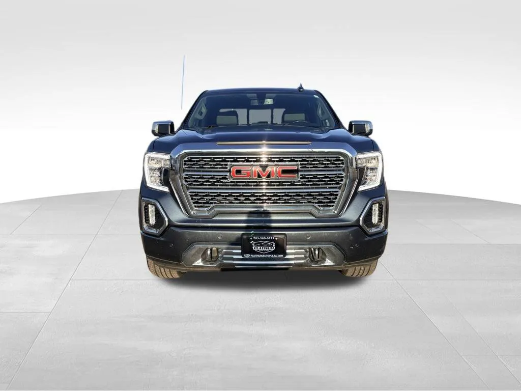 GMC Sierra photo 18
