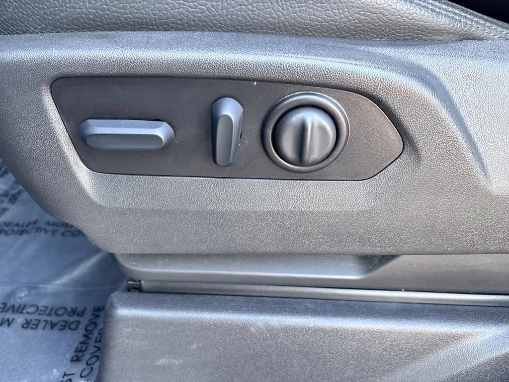 GMC Sierra photo 32
