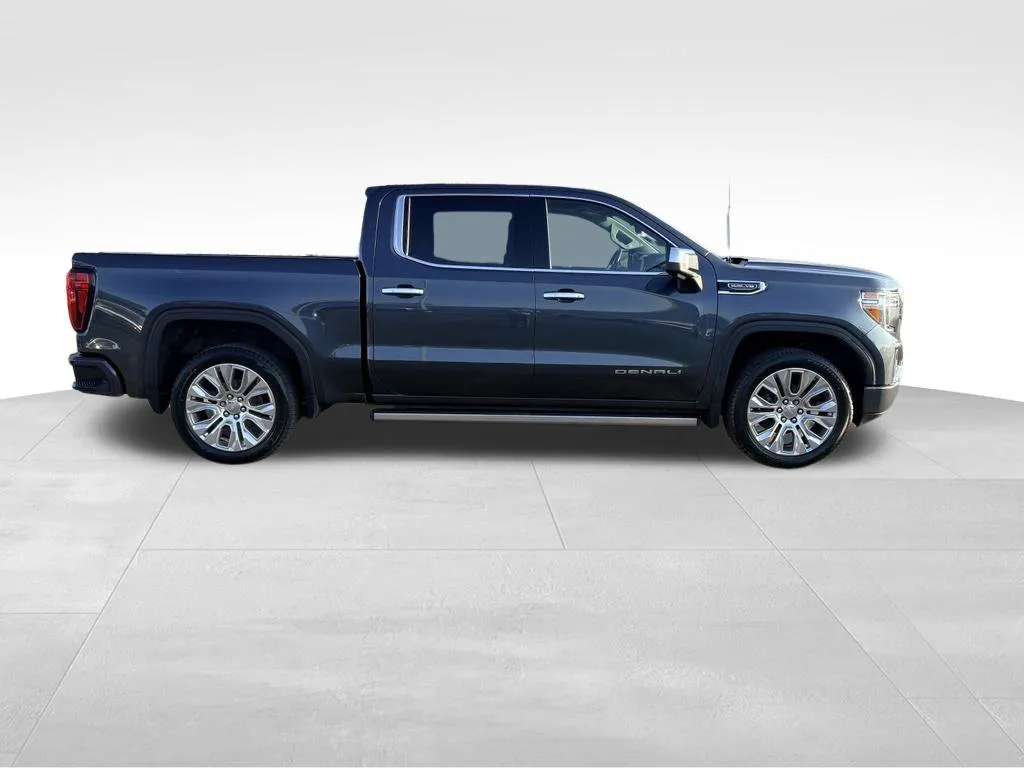 GMC Sierra photo 20
