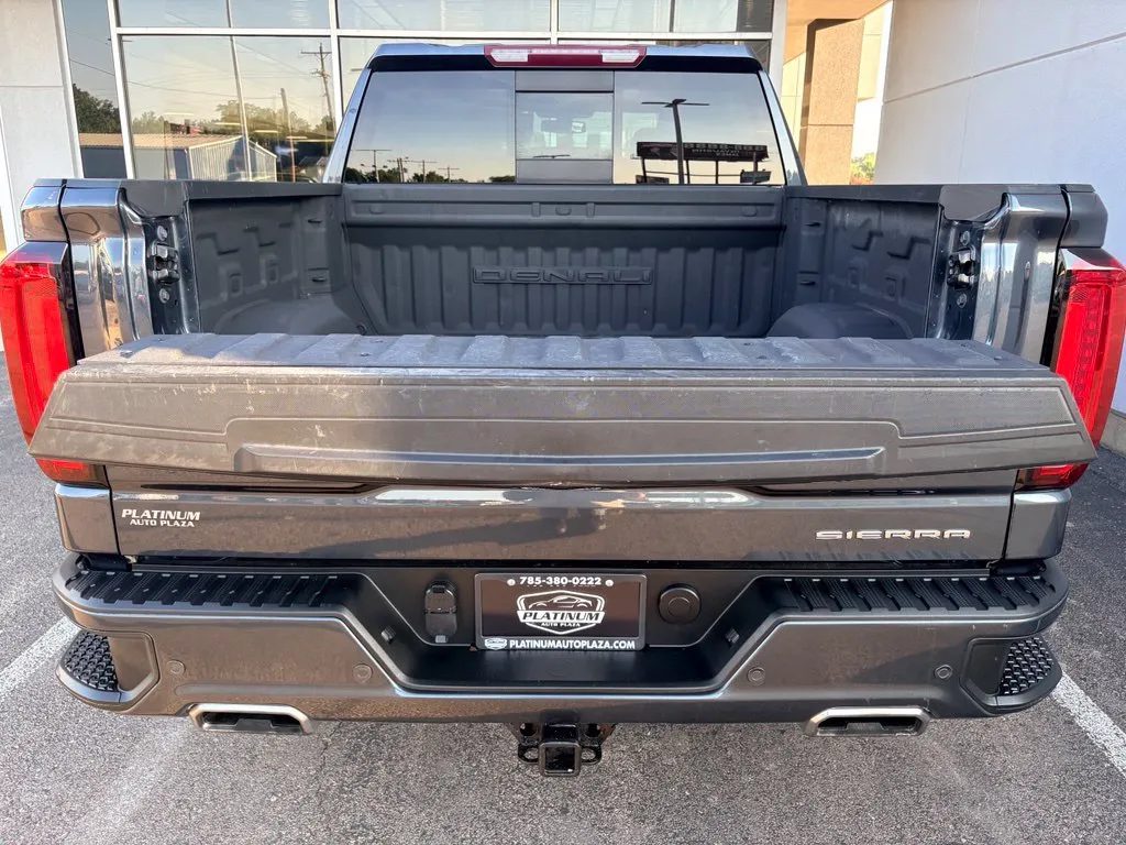 GMC Sierra photo 24