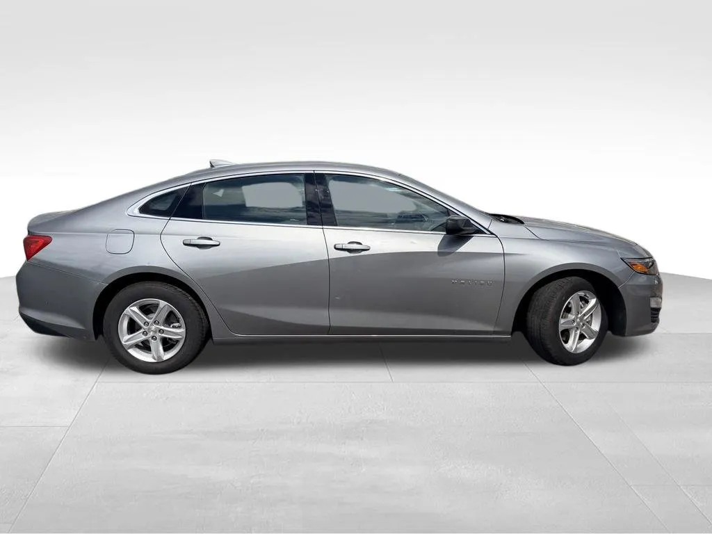 Chevrolet Malibu photo 23