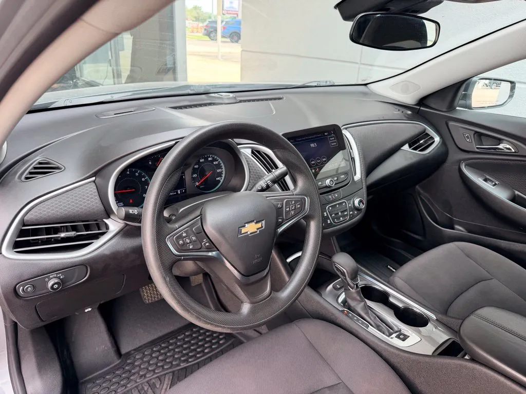 Chevrolet Malibu photo 29