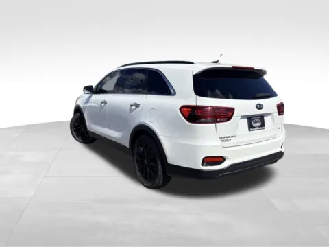 More photos of 2020 Kia Sorento S at Platinum Auto Plaza, KS