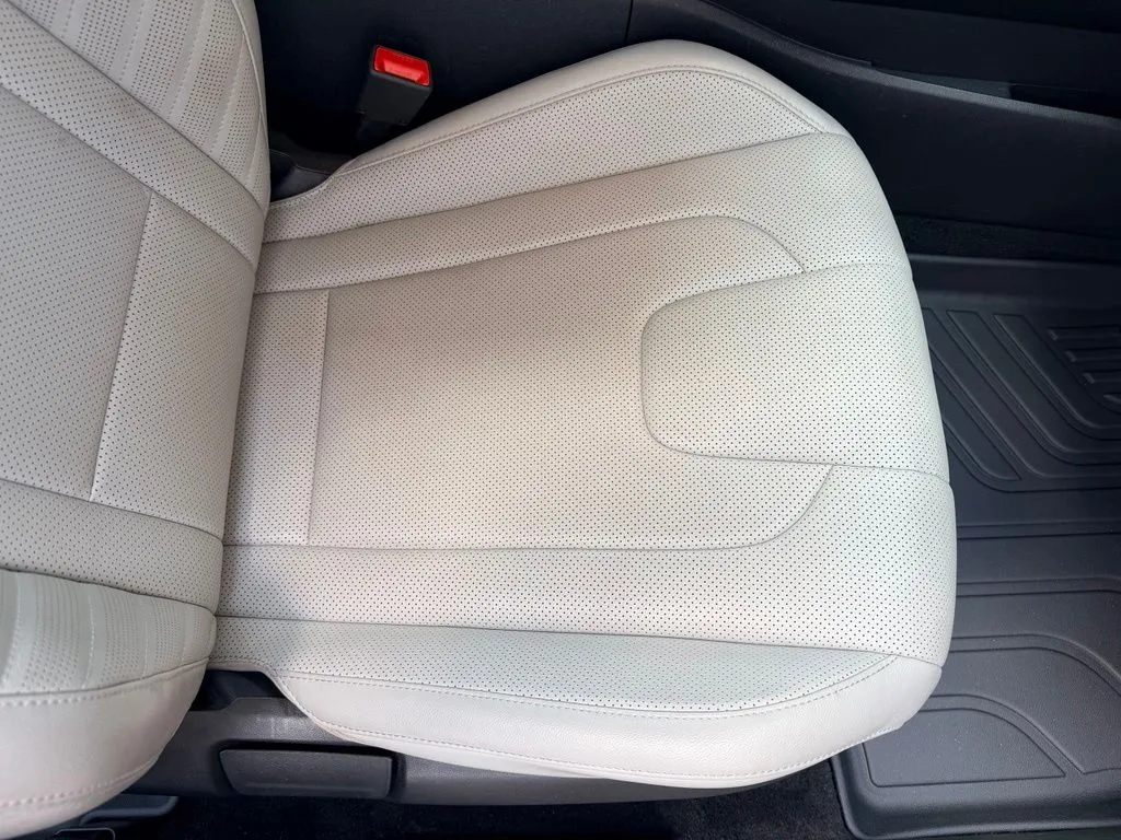 Hyundai Elantra photo 36