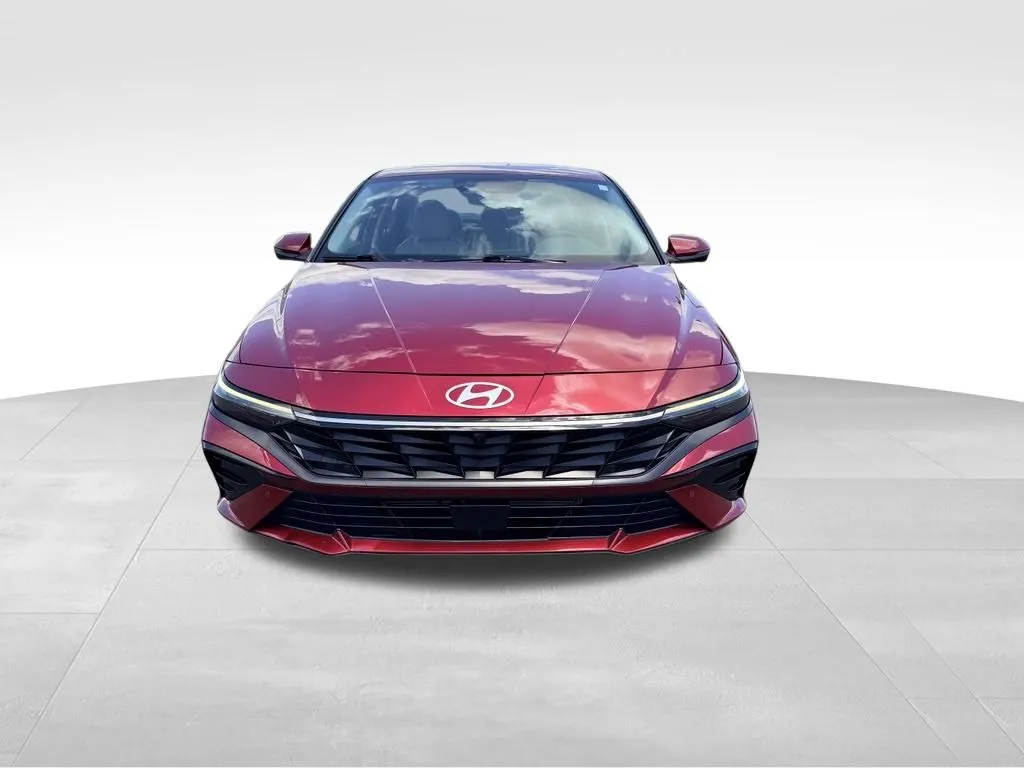 Hyundai Elantra photo 23