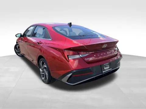 More photos of 2024 Hyundai Elantra Limited at Platinum Auto Plaza, KS