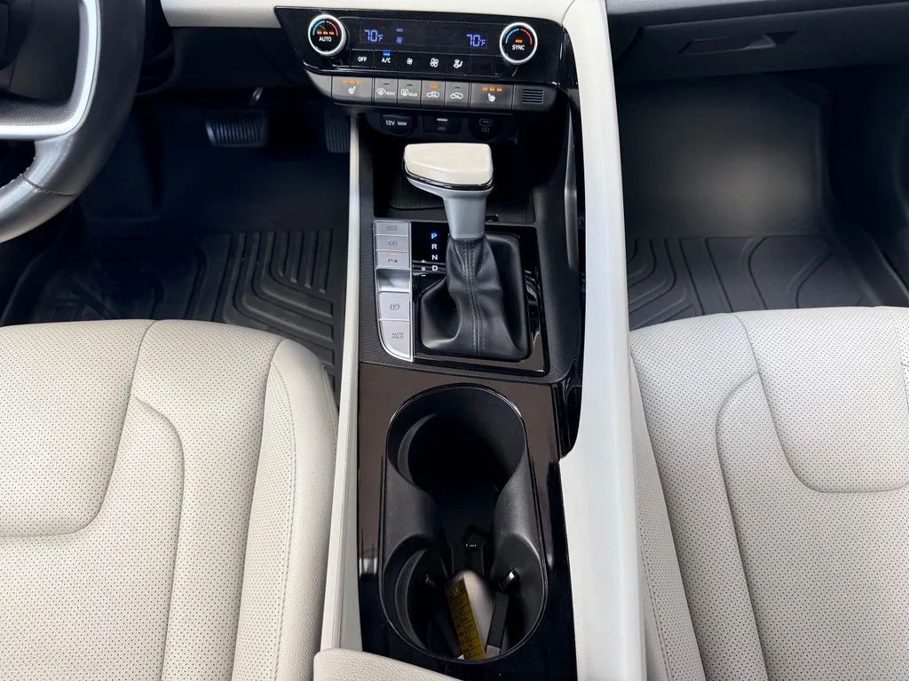 Hyundai Elantra photo 39