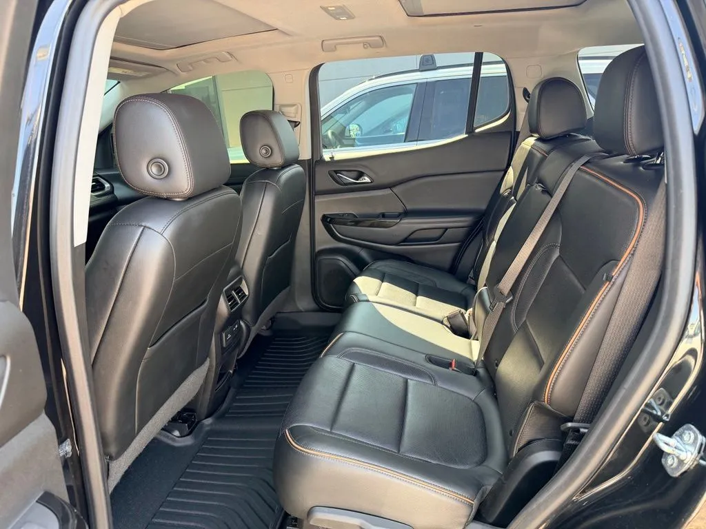GMC Acadia photo 44