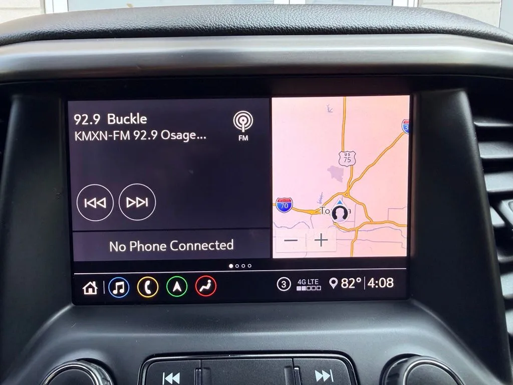 GMC Acadia photo 14