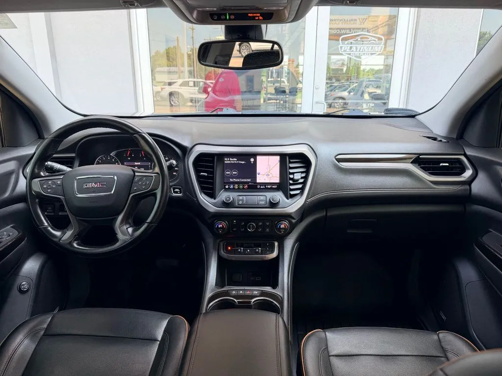 GMC Acadia photo 6