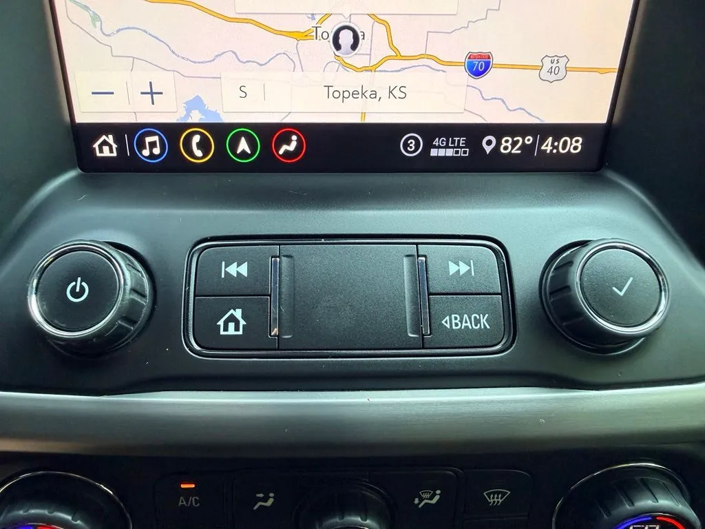 GMC Acadia photo 18