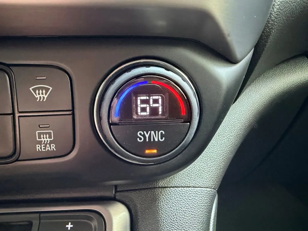 GMC Acadia photo 21