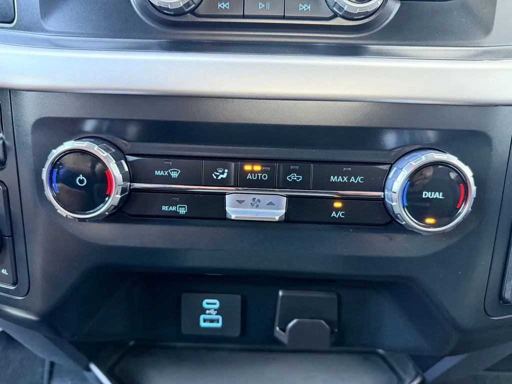 Ford F-150 photo 18