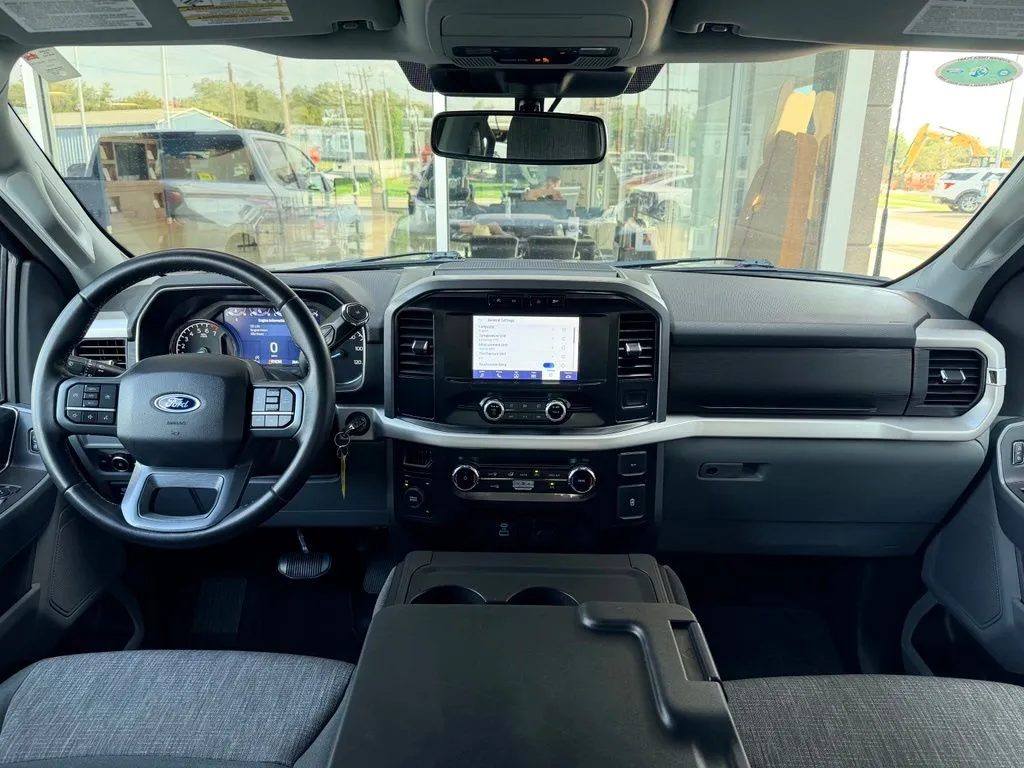 Ford F-150 photo 6