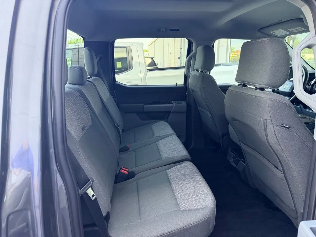 Ford F-150 photo 37