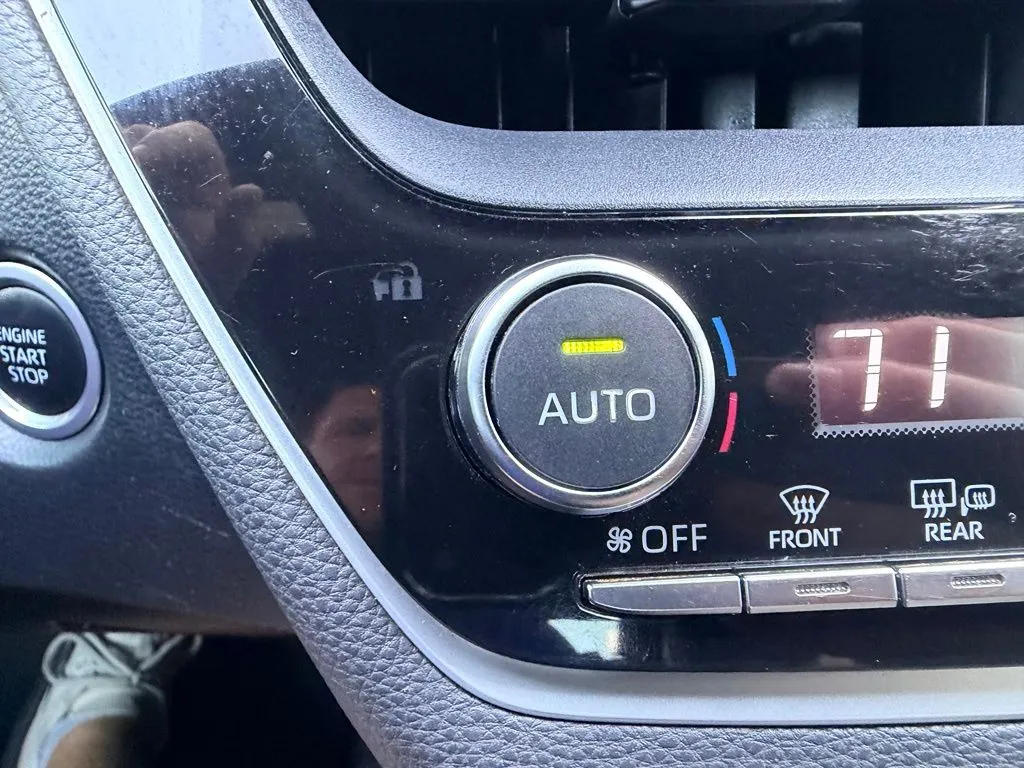 Toyota Corolla photo 18