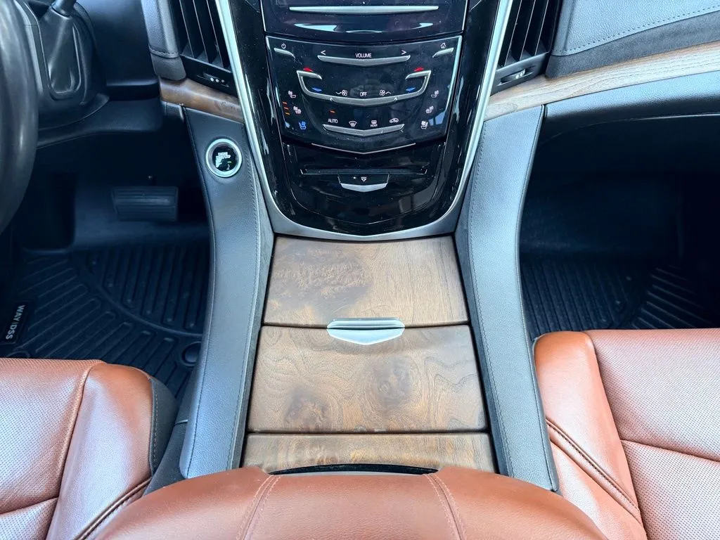 Cadillac Escalade photo 51
