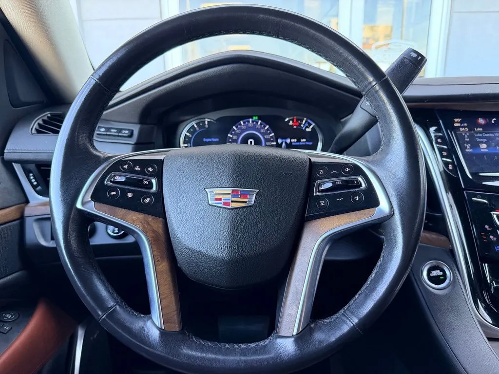 Cadillac Escalade photo 22