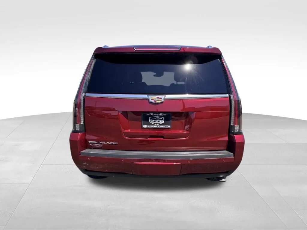 Cadillac Escalade photo 17