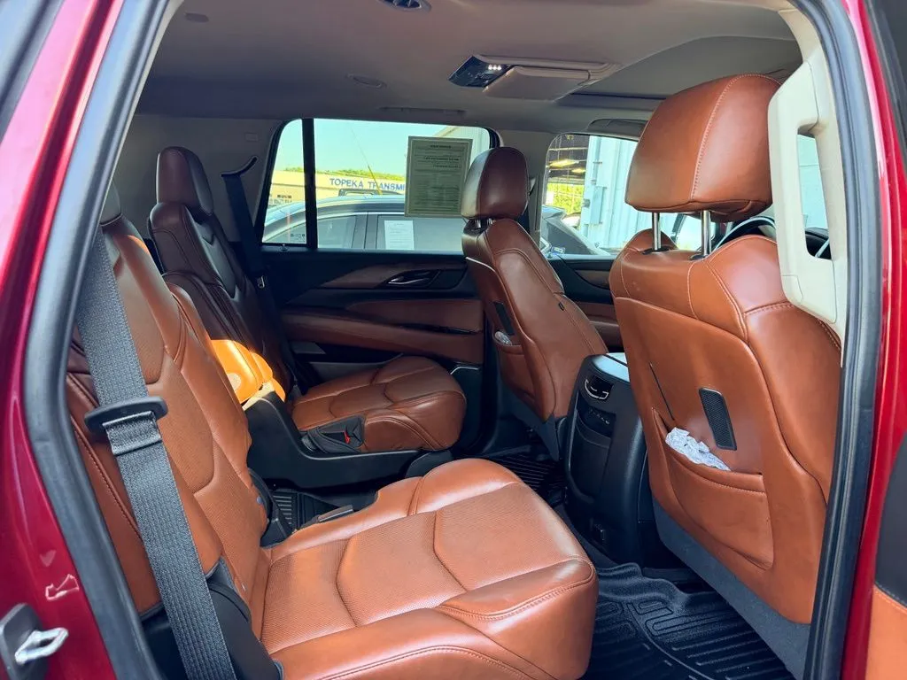 Cadillac Escalade photo 43
