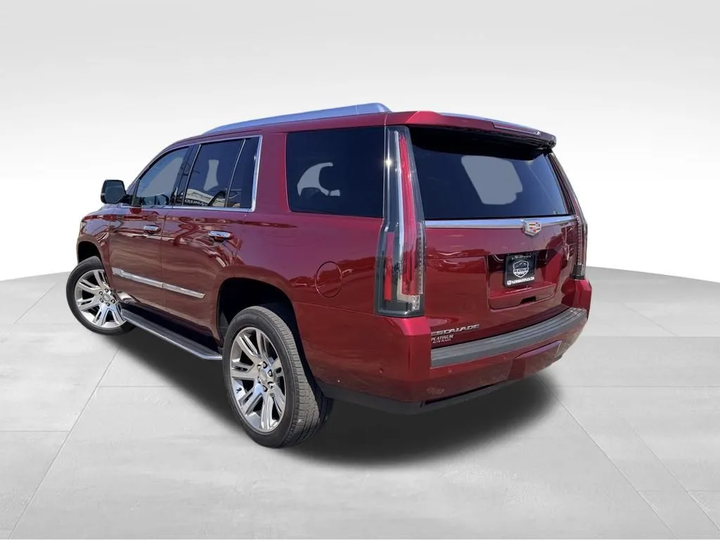 Cadillac Escalade photo 5