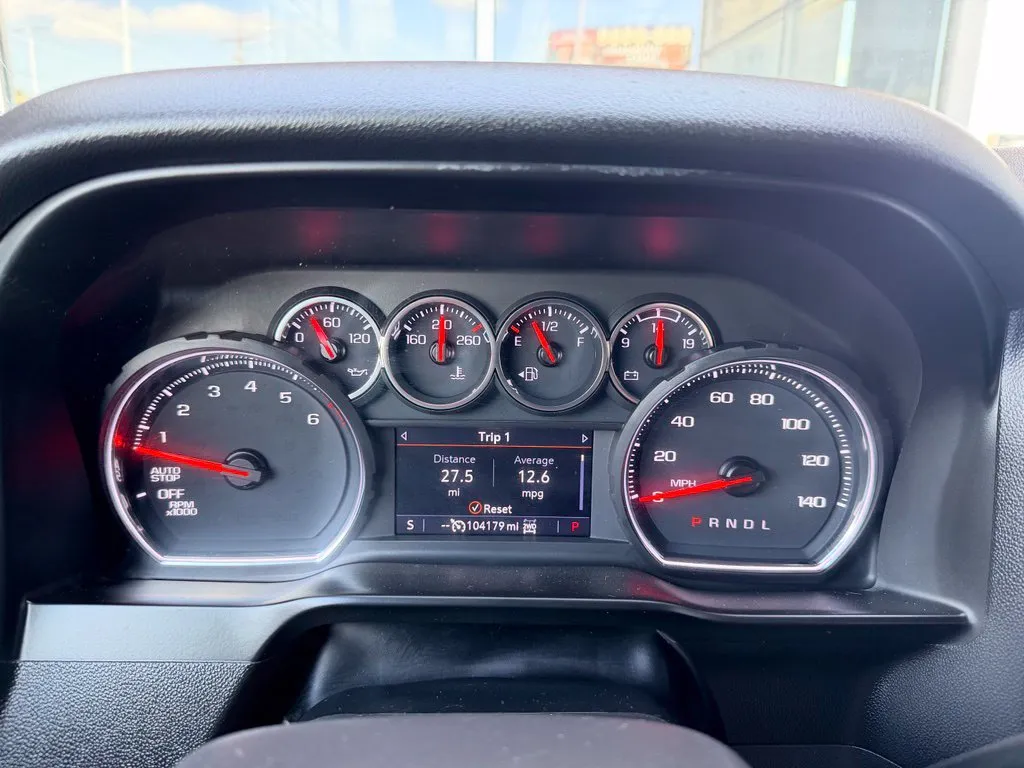 Chevrolet Silverado photo 12