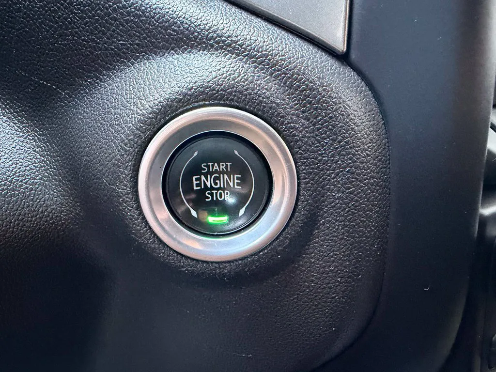 Chevrolet Silverado photo 25