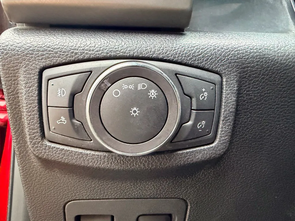 Ford F-150 photo 49