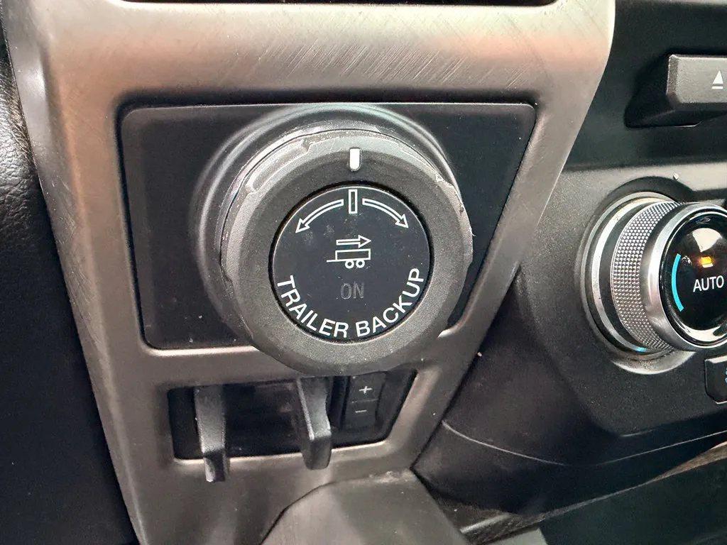 Ford F-150 photo 26