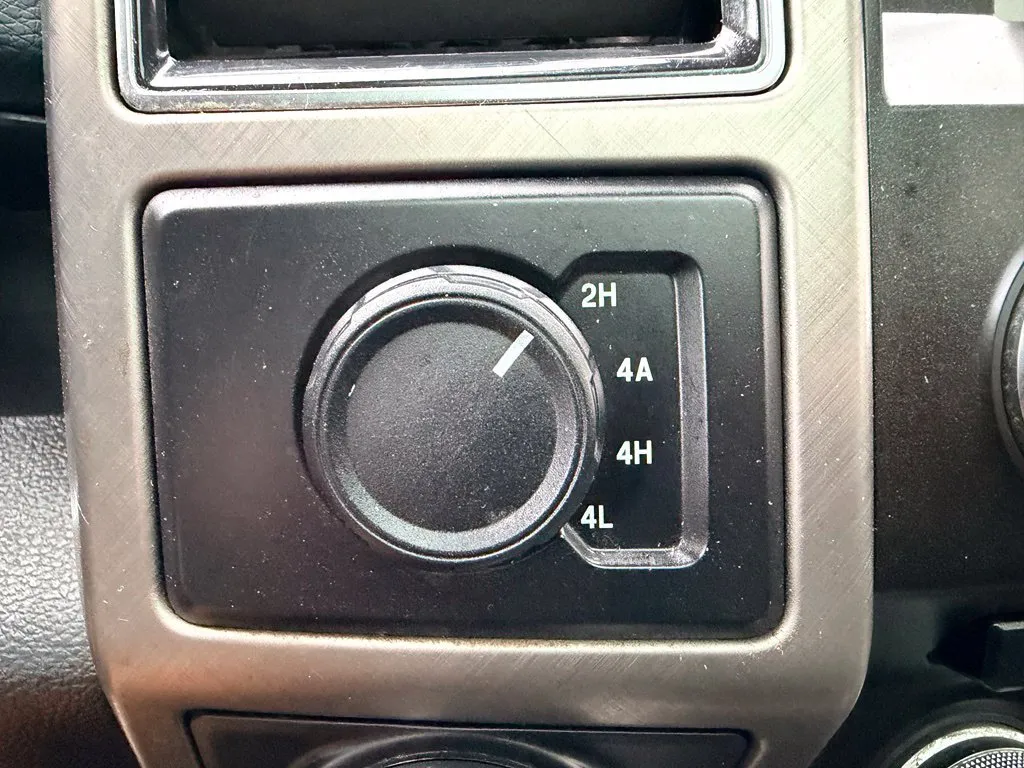 Ford F-150 photo 25