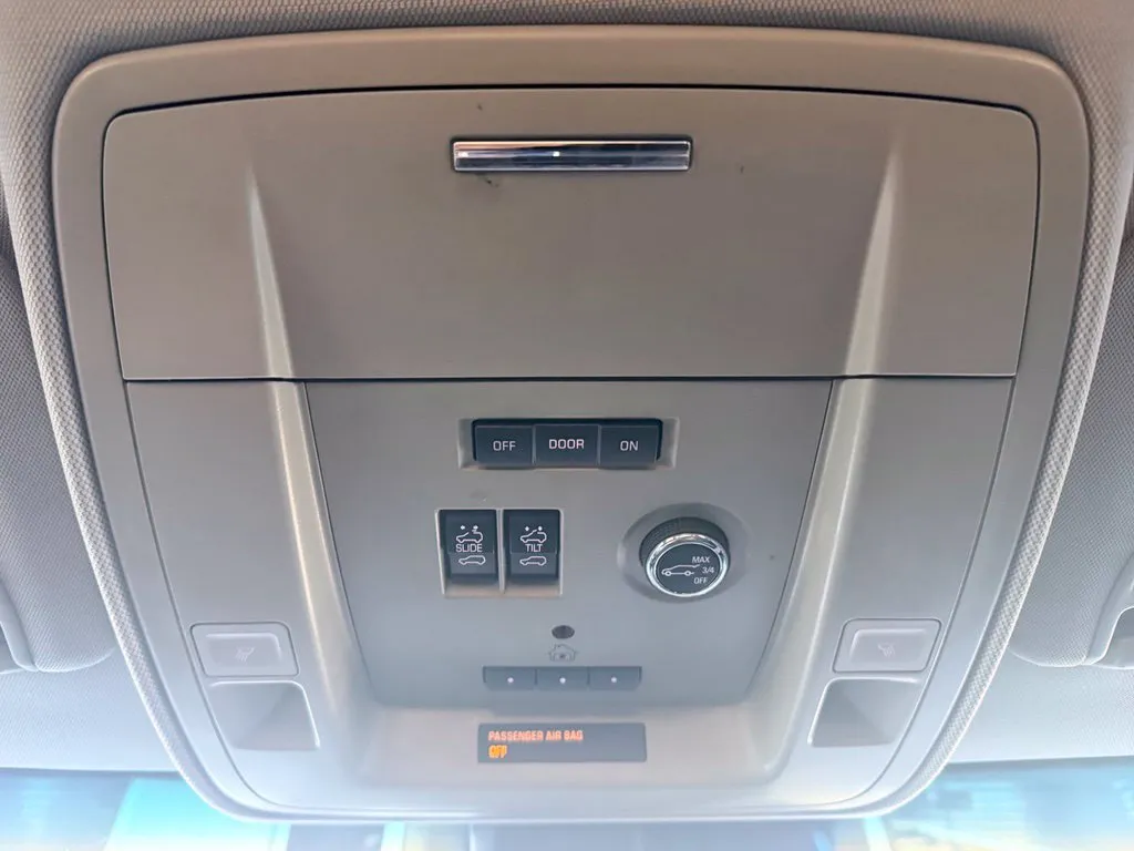 Chevrolet Tahoe photo 54