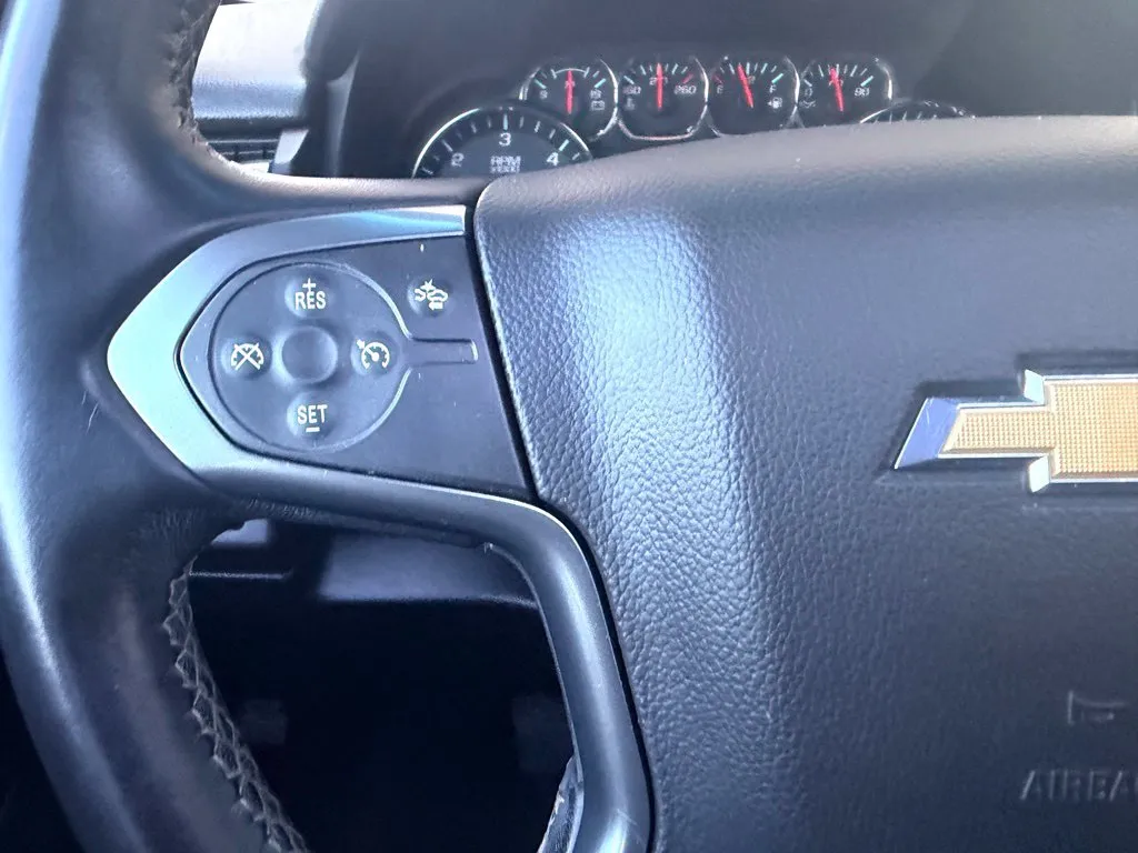 Chevrolet Tahoe photo 10