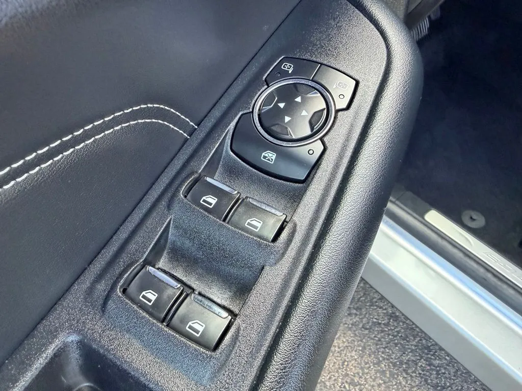 Ford Edge photo 32