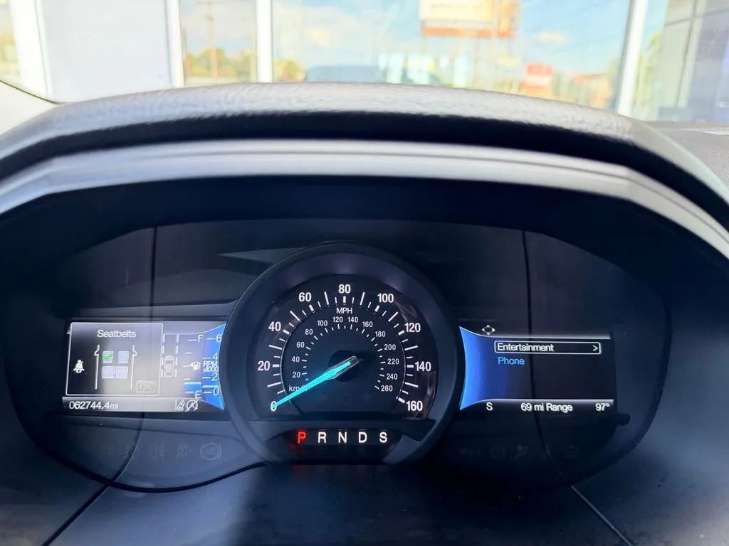 Ford Edge photo 11