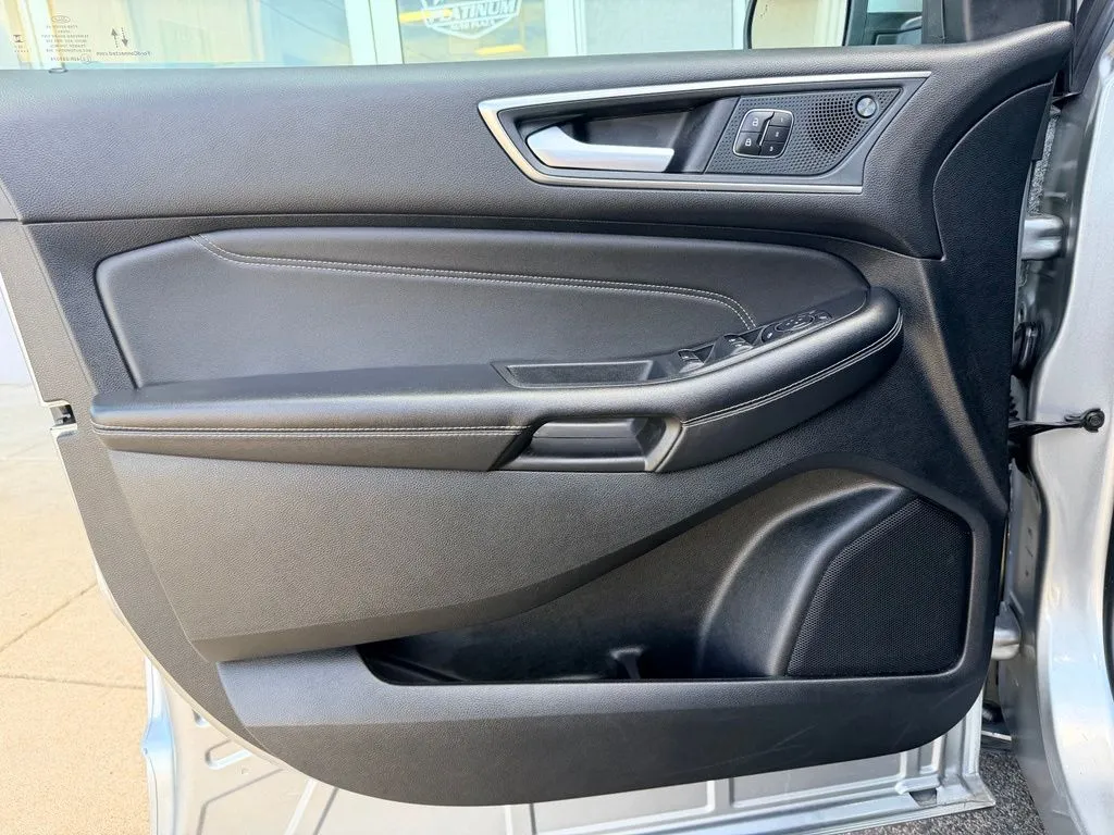 Ford Edge photo 31