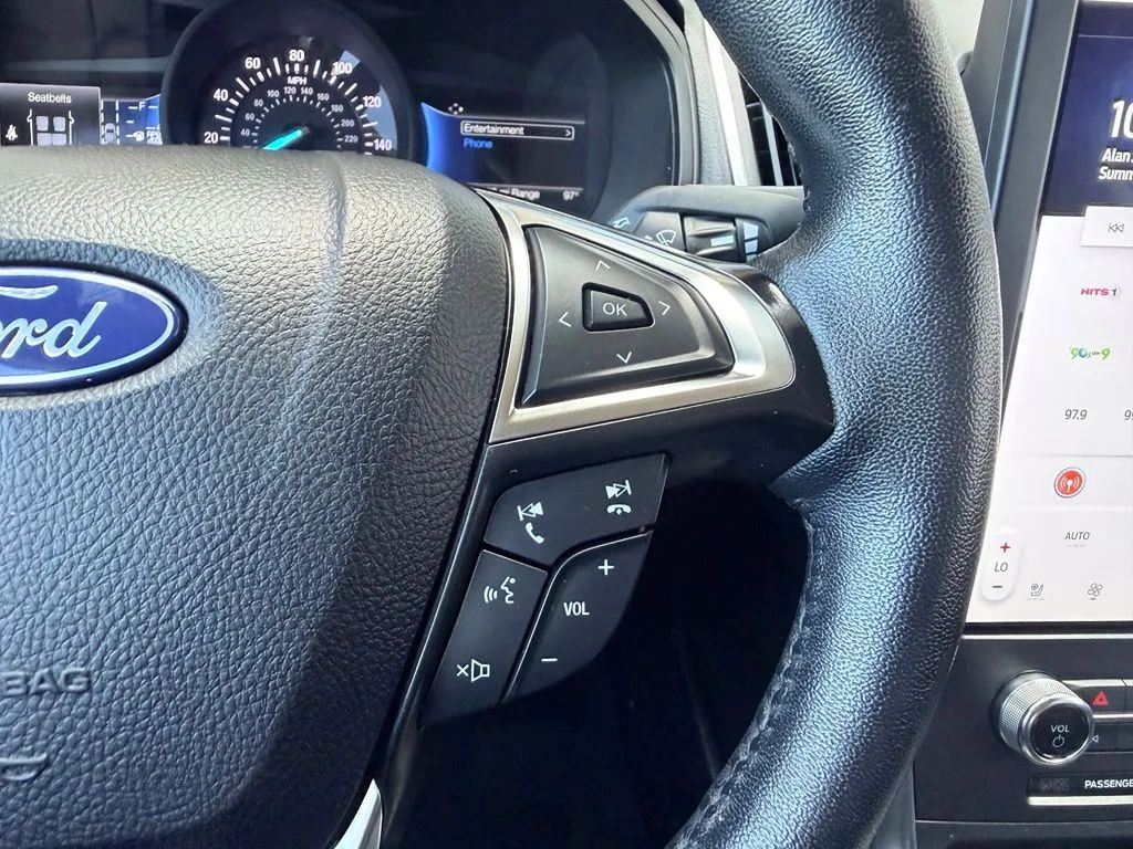 Ford Edge photo 10