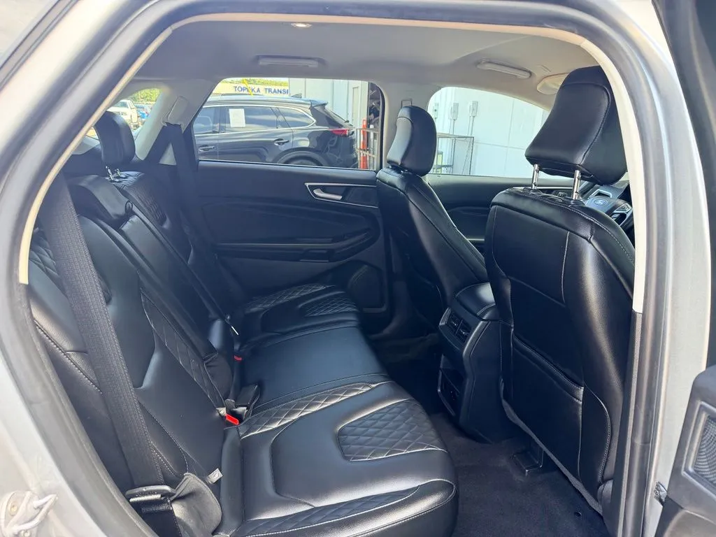 Ford Edge photo 42