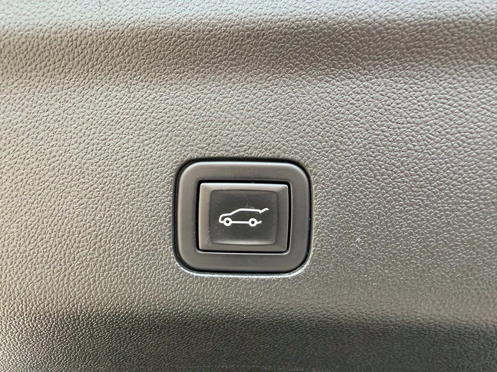 Chevrolet Tahoe photo 33