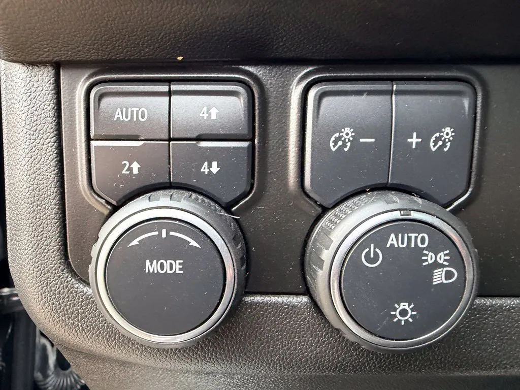 Chevrolet Tahoe photo 57