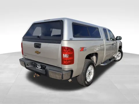 More photos of 2007 Chevrolet Silverado 1500 LT at Platinum Auto Plaza, KS