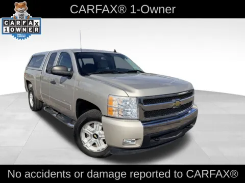 Photos of 2007 Chevrolet Silverado 1500 LT for sale in Topeka, KS at Platinum Auto Plaza