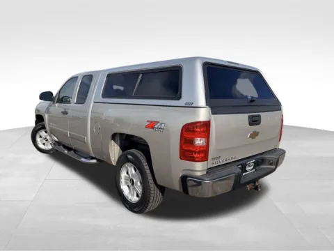 More photos of 2007 Chevrolet Silverado 1500 LT at Platinum Auto Plaza, KS